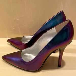 Mashizan designer shoes. Fluorescent metallic blue green purple.